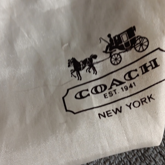 🎉Coach Ivory Drawstring Pouch. - Picture 6 of 9